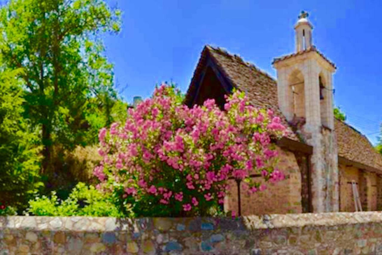 Saint Nicholas Heights Chakistra Екстериор снимка